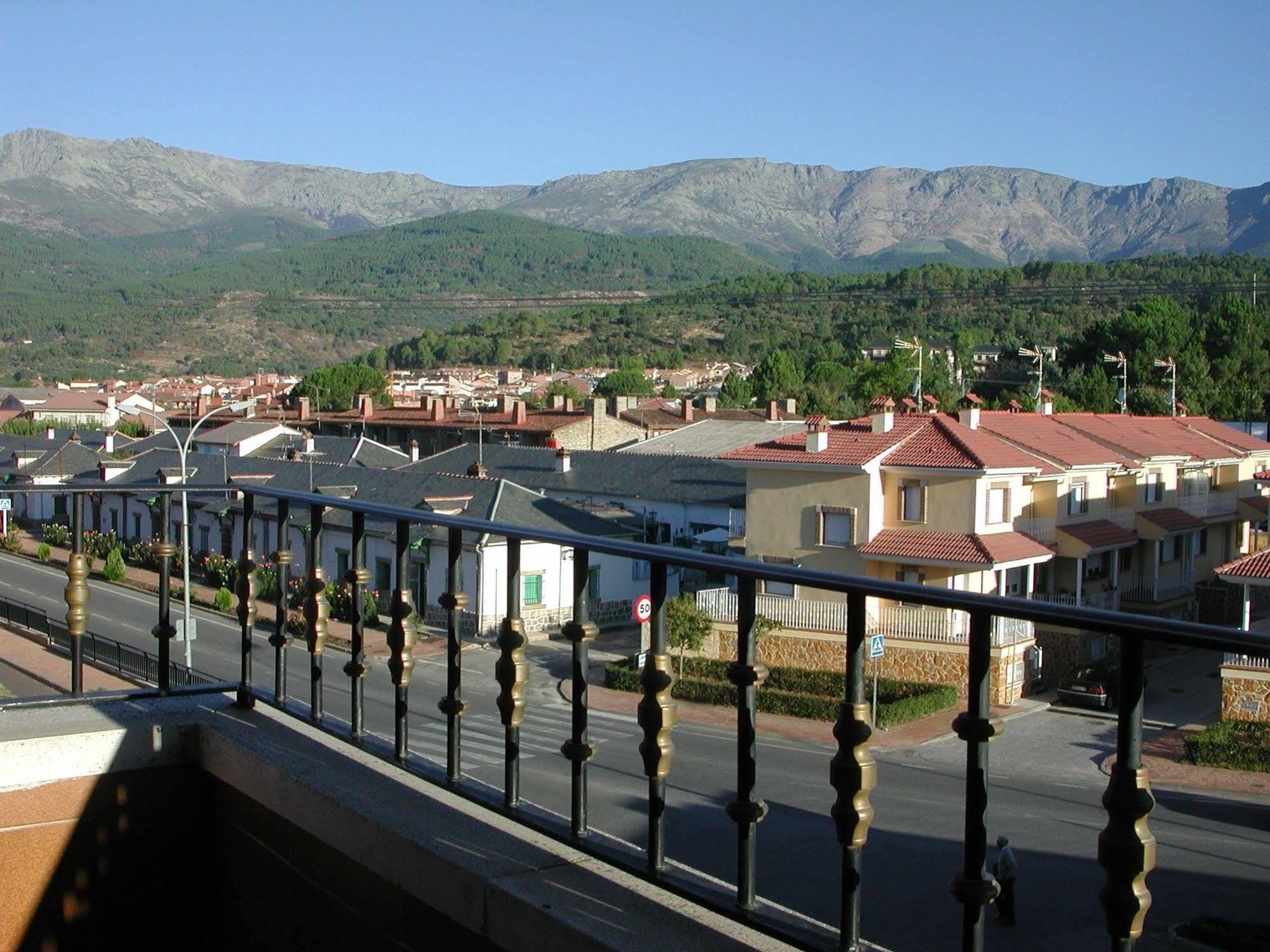 Hostal Avenida Arenas de San Pedro Exteriör bild